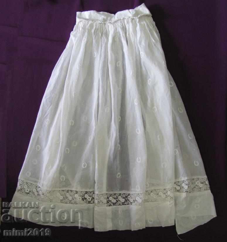 19th Century Victorian Style Women's Skirt Cut Lace