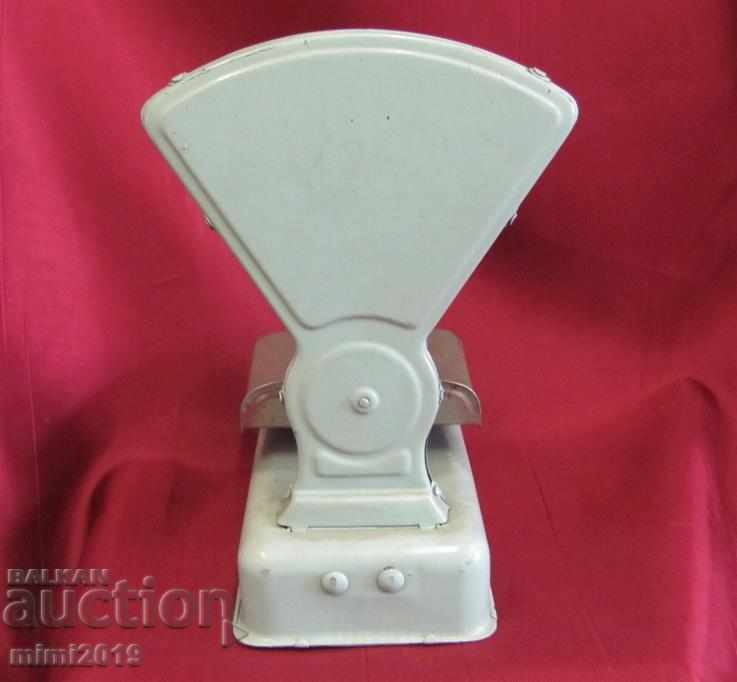 30's Toy Metal Scale - 7