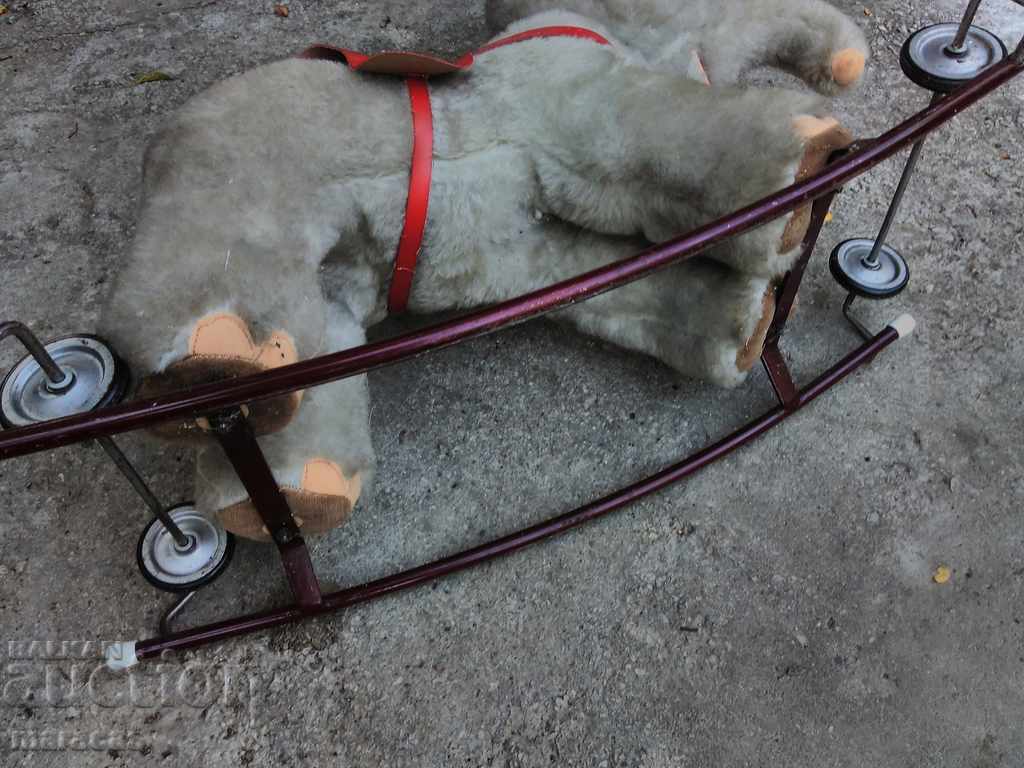 O jucărie veche pentru copii - 5