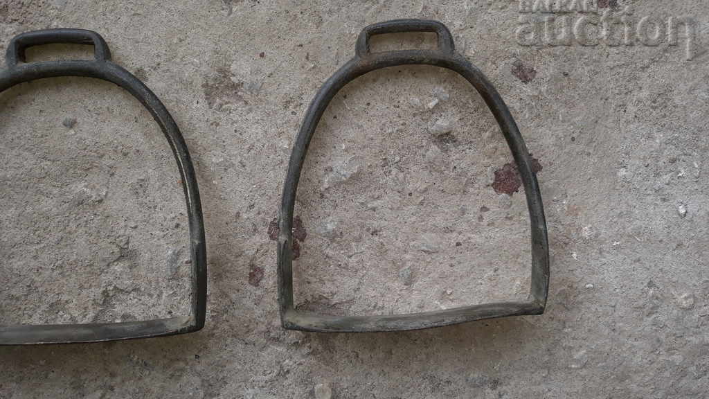 Auction  bronze stirrups spurs saddle cavalry