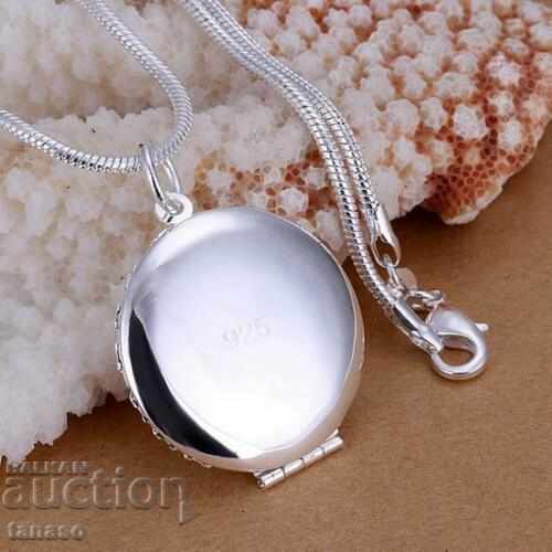 Women's necklace, openable, silver-plated with price 25.00 BGN | € 12.78 Women's necklace, openable, silver-plated with price 25.00 BGN | € 12.78