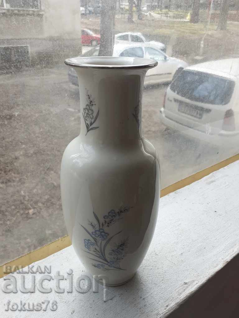 Delivery of Porcelain vase "Keramon Bavaria" Delivery of Porcelain vase "Keramon Bavaria"