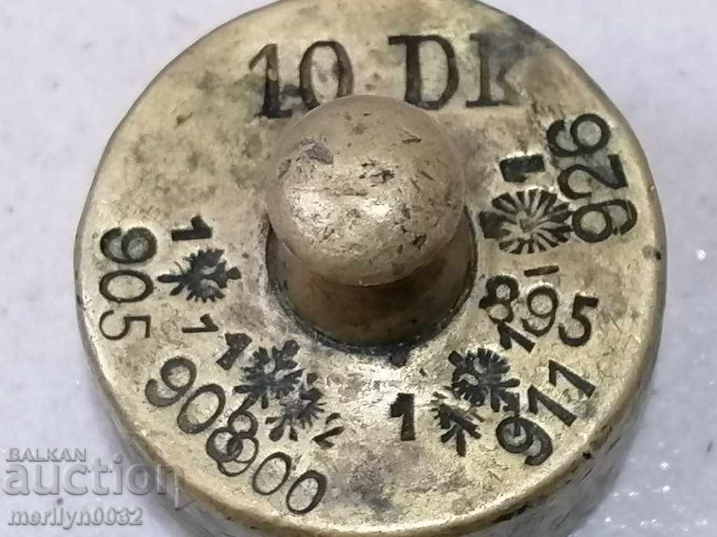 Delivery of Old weights from scales exagi gram weight scales Delivery of Old weights from scales exagi gram weight scales