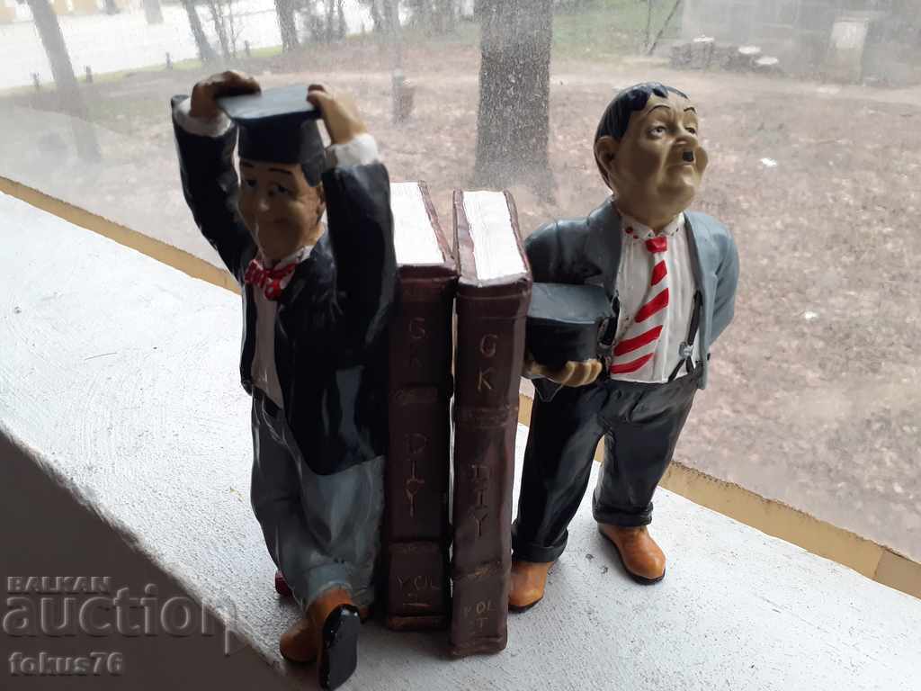 Old plaster supports for Laurel and Hardy books - 5 Old plaster supports for Laurel and Hardy books - 5