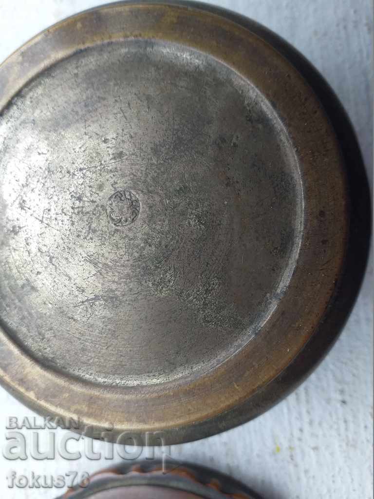 Auction Old wrought bronze box with silk markings Auction Old wrought bronze box with silk markings