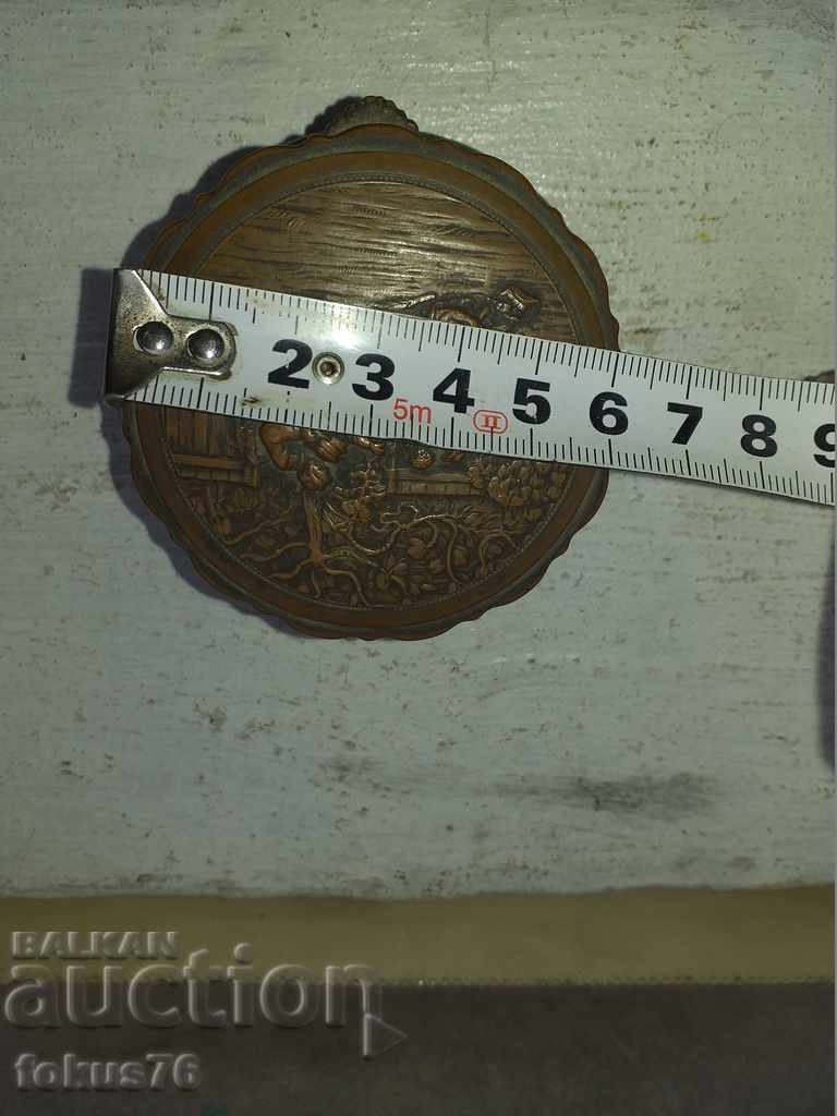 Old wrought bronze box with silk markings - 7 Old wrought bronze box with silk markings - 7