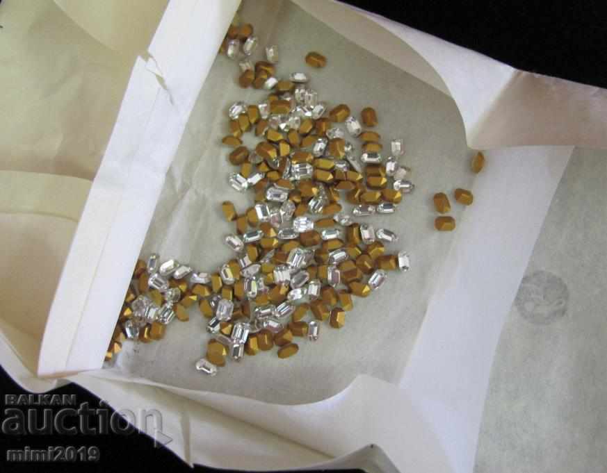 Auction Antique Vintage Polished Crystals for Jewelry Bohemia Auction Antique Vintage Polished Crystals for Jewelry Bohemia