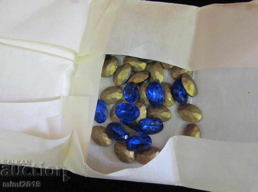 Delivery of Antique Vintage Polished Crystals for Jewelry Bohemia Delivery of Antique Vintage Polished Crystals for Jewelry Bohemia