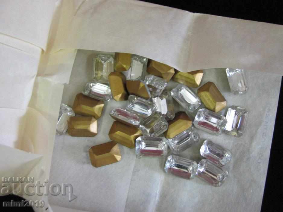 Auction Antique Vintage Polished Crystals for Jewelry Bohemia Auction Antique Vintage Polished Crystals for Jewelry Bohemia