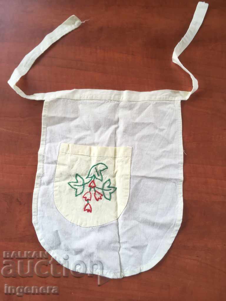 CHILDREN'S APRON WITH POCKET - FOR CHILDREN UNDER 4 YEARS OR A DOLL