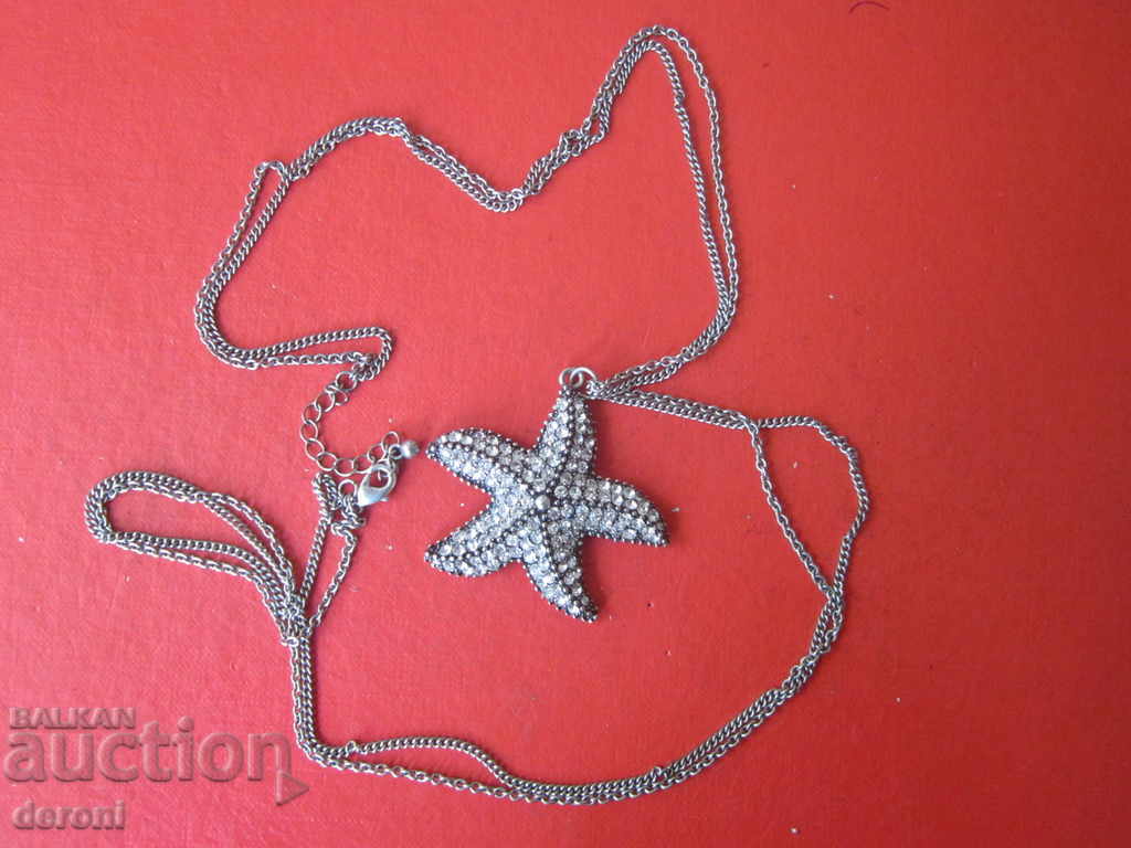 Delivery of Great necklace necklace locket with star stones Delivery of Great necklace necklace locket with star stones