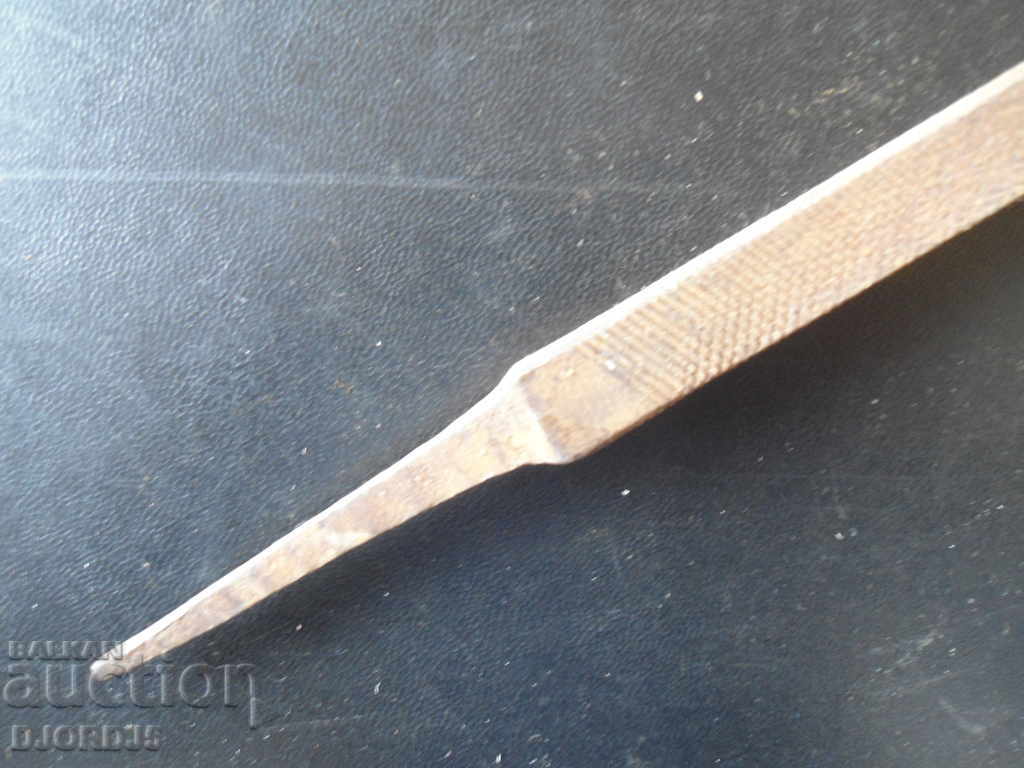 Auction Old file, square Auction Old file, square