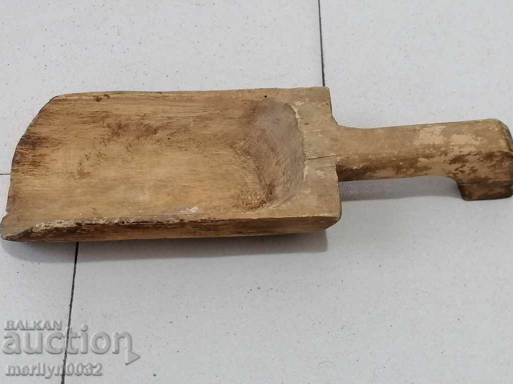 Old wooden shovel, blade, wooden with price 48.00 BGN | € 24.54 Old wooden shovel, blade, wooden with price 48.00 BGN | € 24.54