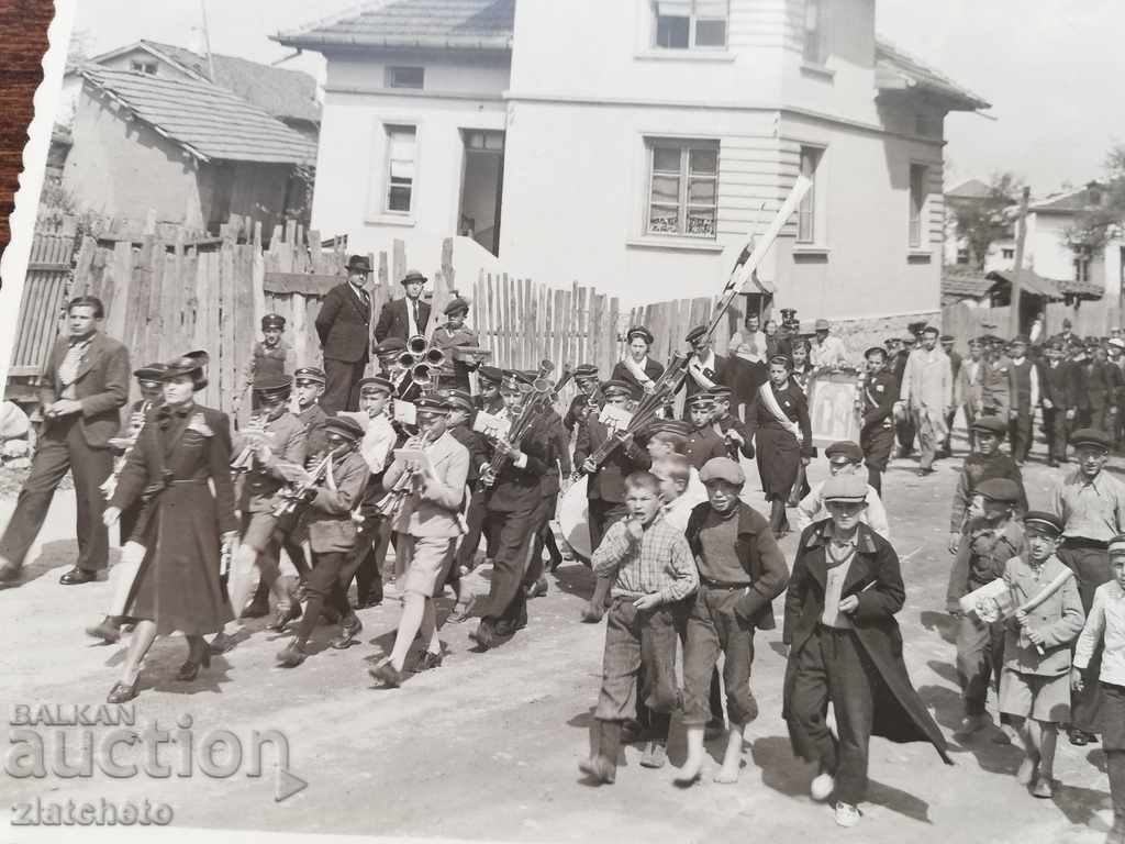 Auction old photo Auction old photo