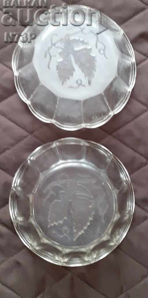 Аукцион СТАРИ СТЪКЛЕНИ КУПИЧКИ 2 БР. РЕТРО. Аукцион СТАРИ СТЪКЛЕНИ КУПИЧКИ 2 БР. РЕТРО.