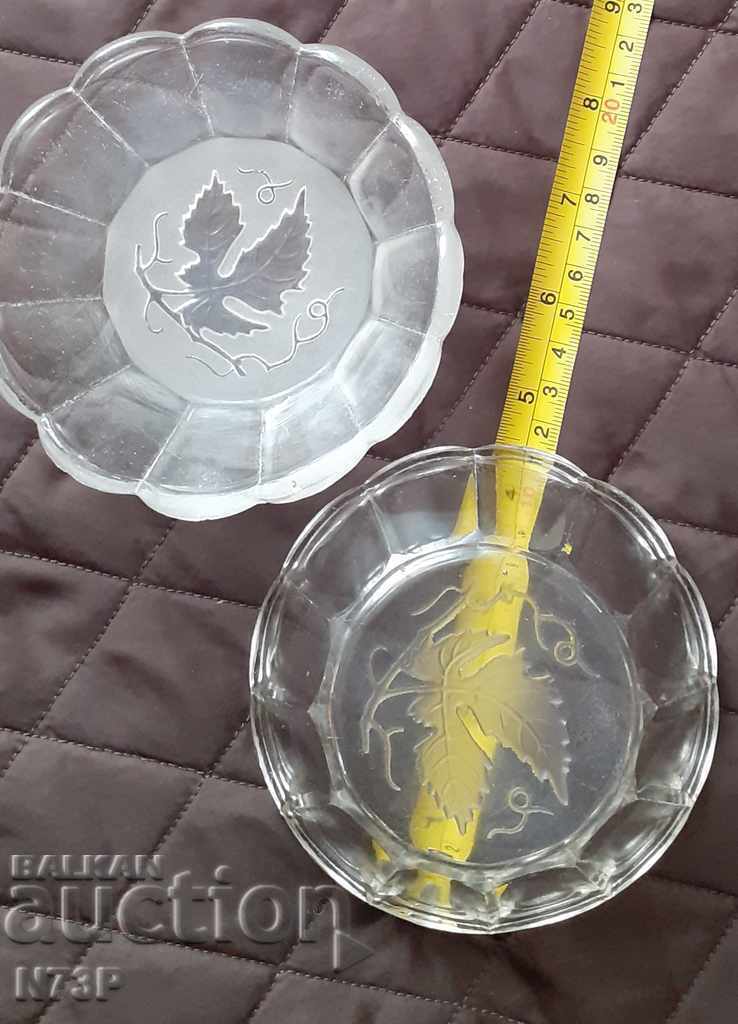 Доставка на СТАРИ СТЪКЛЕНИ КУПИЧКИ 2 БР. РЕТРО. Доставка на СТАРИ СТЪКЛЕНИ КУПИЧКИ 2 БР. РЕТРО.