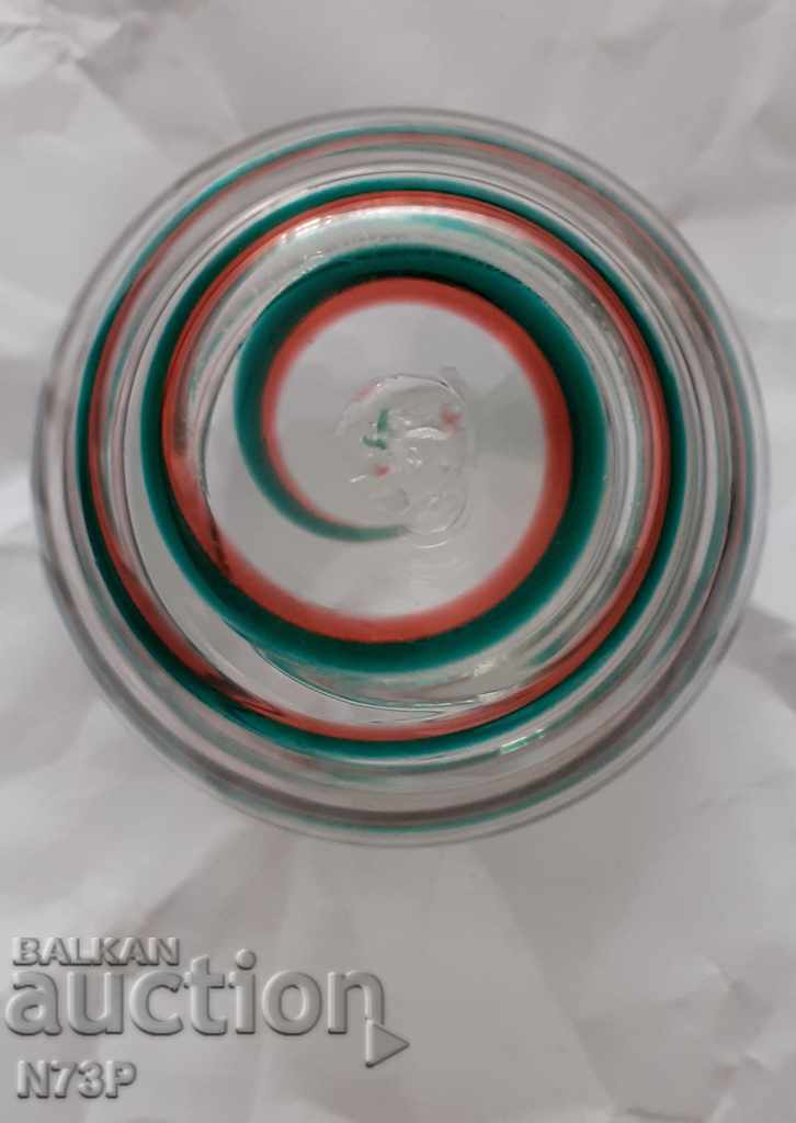 Delivery of STYLISH VASE. HANDMADE.