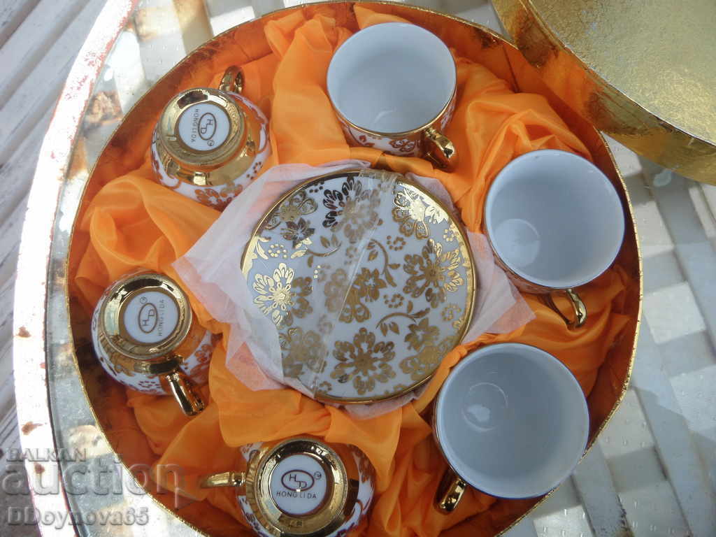 Coffee service with price 35.00 BGN | € 17.90 Coffee service with price 35.00 BGN | € 17.90