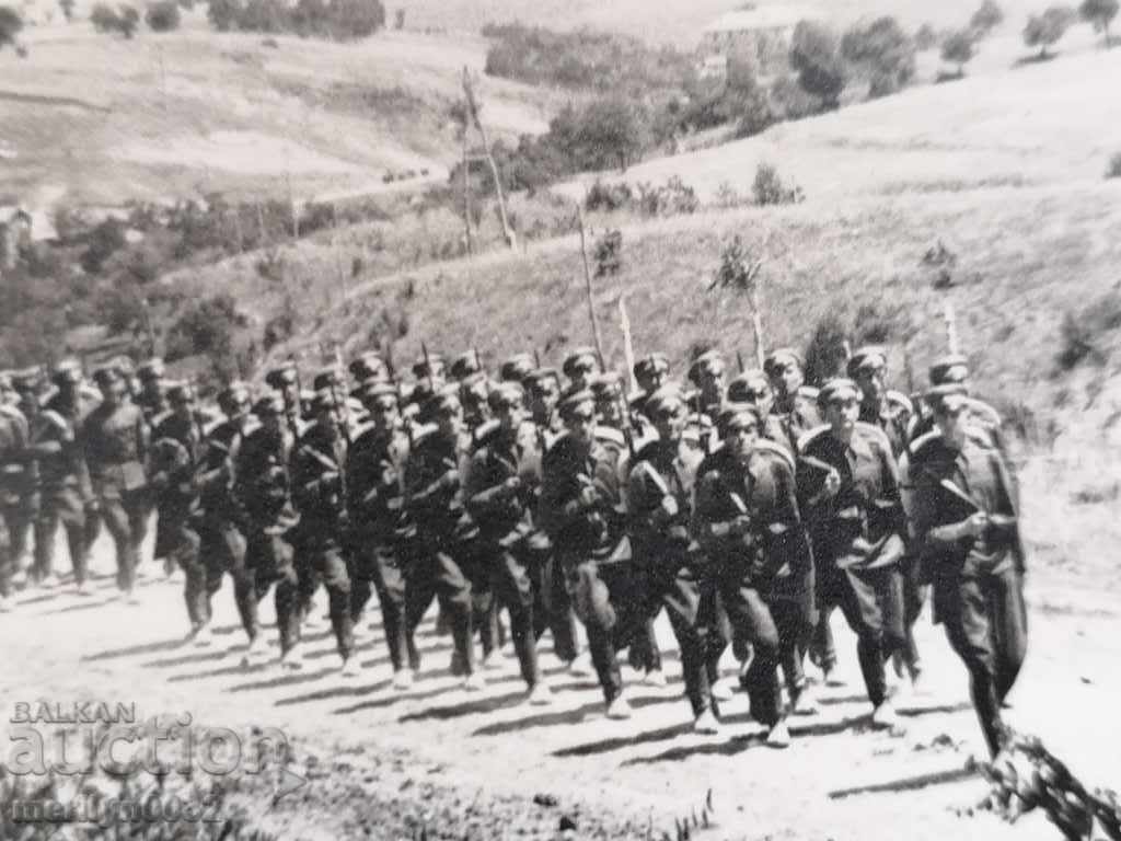 Delivery of Military photo WW2 World War II photography