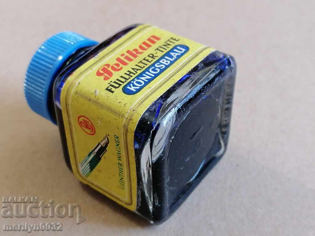 Delivery of PELICAN ink bottle, bottle bottle