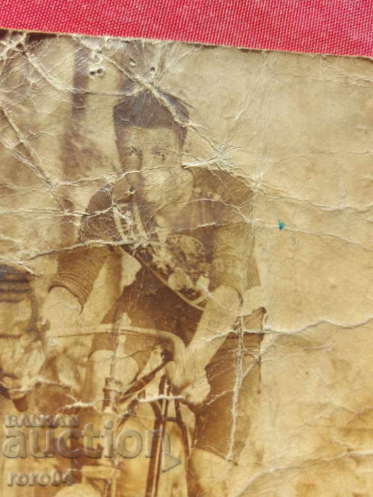 Delivery of CYCLIST - CHAMPION - WW II Delivery of CYCLIST - CHAMPION - WW II