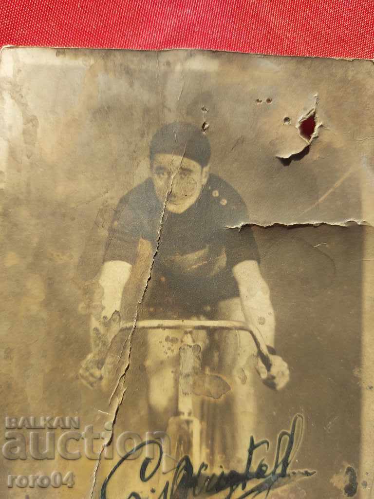 CYCLIST - CHAMPION - WW II - 5 CYCLIST - CHAMPION - WW II - 5