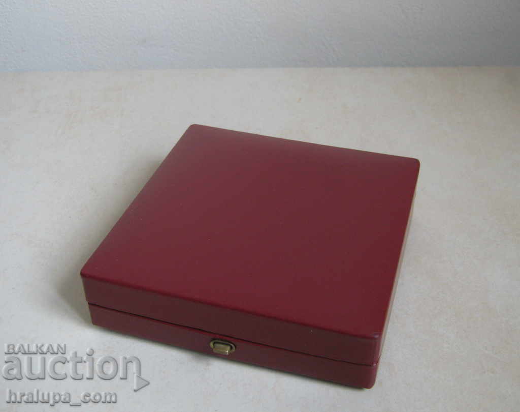 Coin box Monnaie de Paris Mint of Paris with price 20.00 BGN | € 10.23 Coin box Monnaie de Paris Mint of Paris with price 20.00 BGN | € 10.23