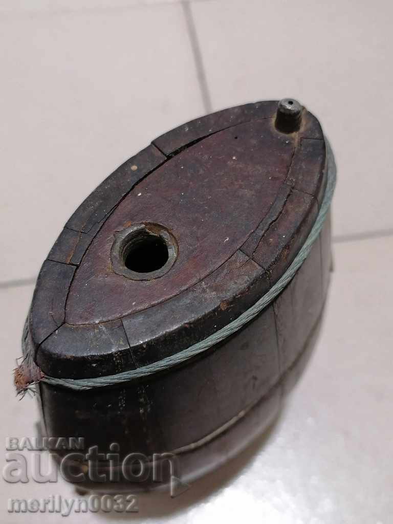 Old wood pawler wooden bucket brown bucket - 7