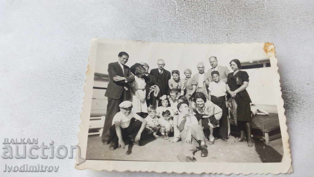 Fotografie Somovite Întreaga familie într-o călătorie în 1942