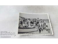 Снимка Несебър Деца и възрастни на плажа 1963