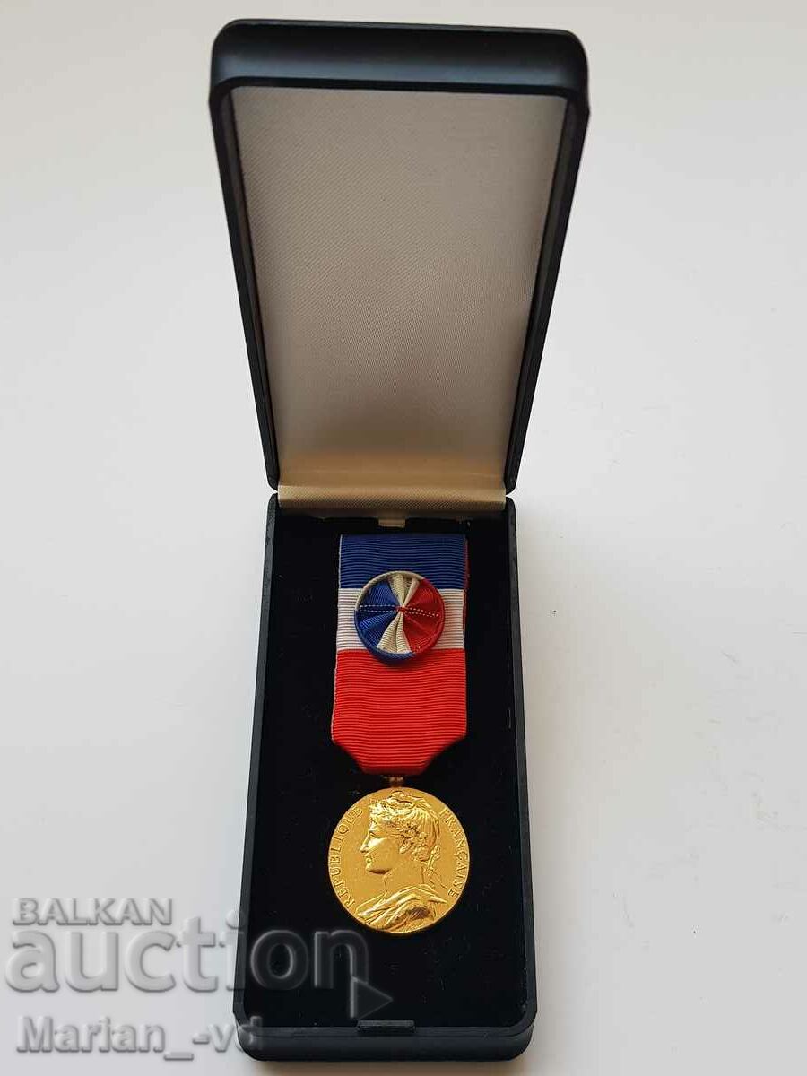 Γαλλικό ασημένιο επιχρυσωμένο μετάλλιο