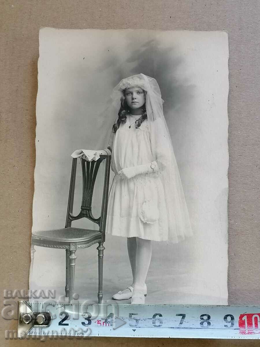 Delivery of Old photo child photography