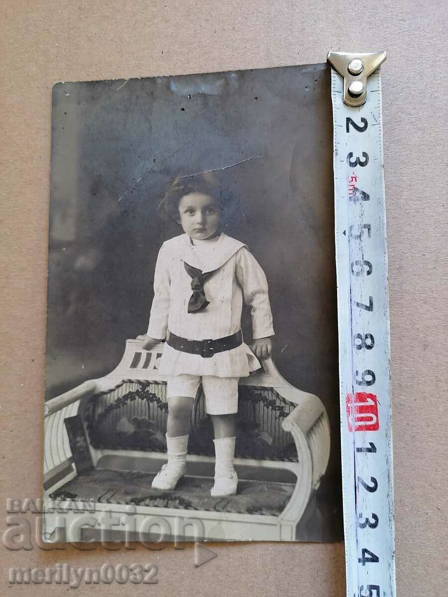 Delivery of Old photo child photography