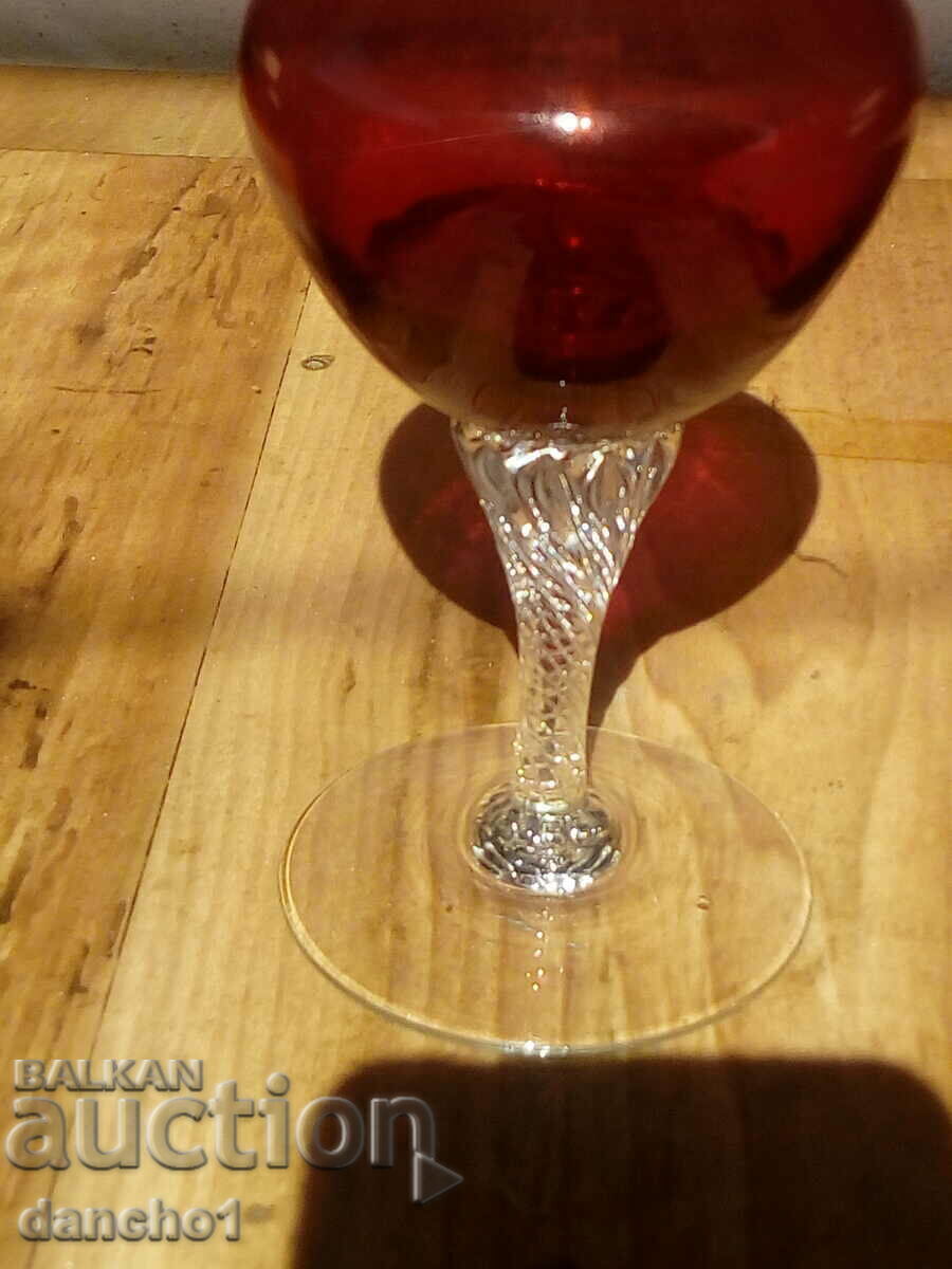 Auction A vase Auction A vase