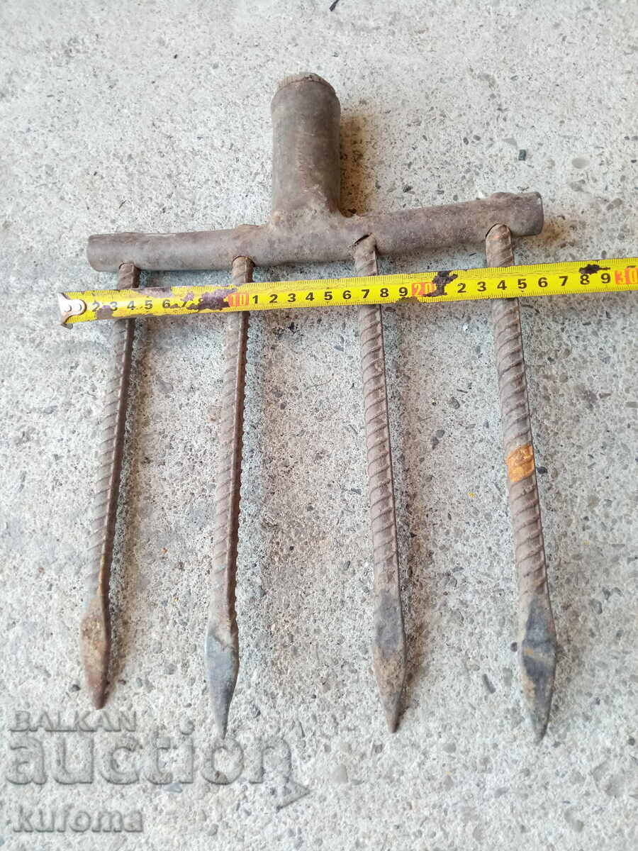 Auction An old villa Auction An old villa