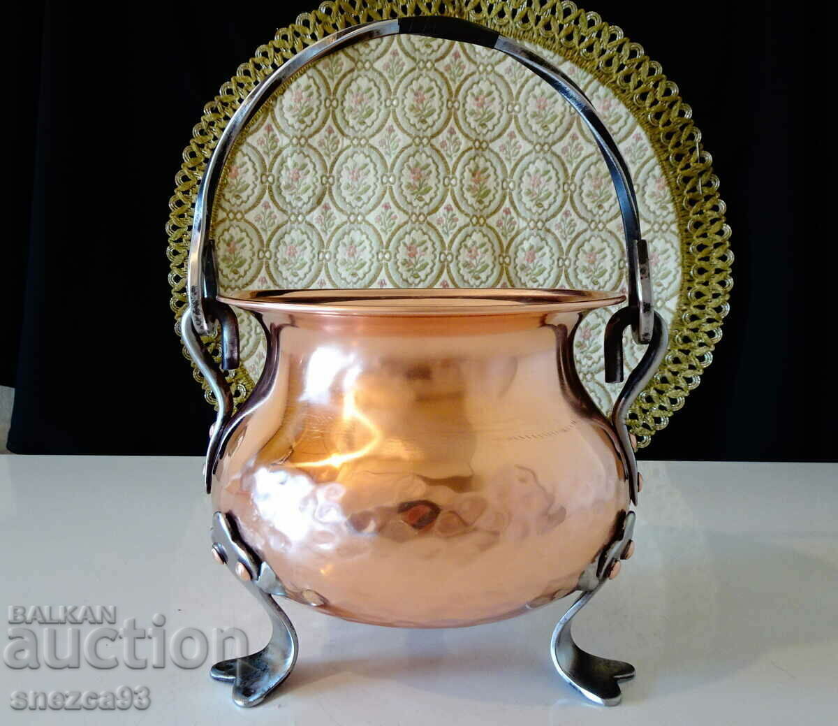 Copper plate standard, marked. with price 76.00 BGN | € 38.86 Copper plate standard, marked. with price 76.00 BGN | € 38.86