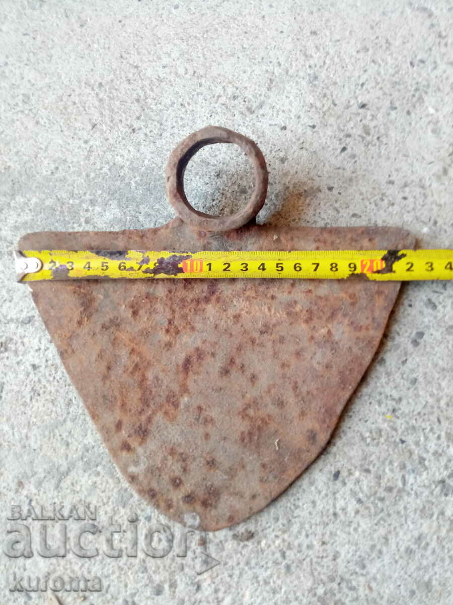 An old pick with price 14.99 BGN | € 7.66