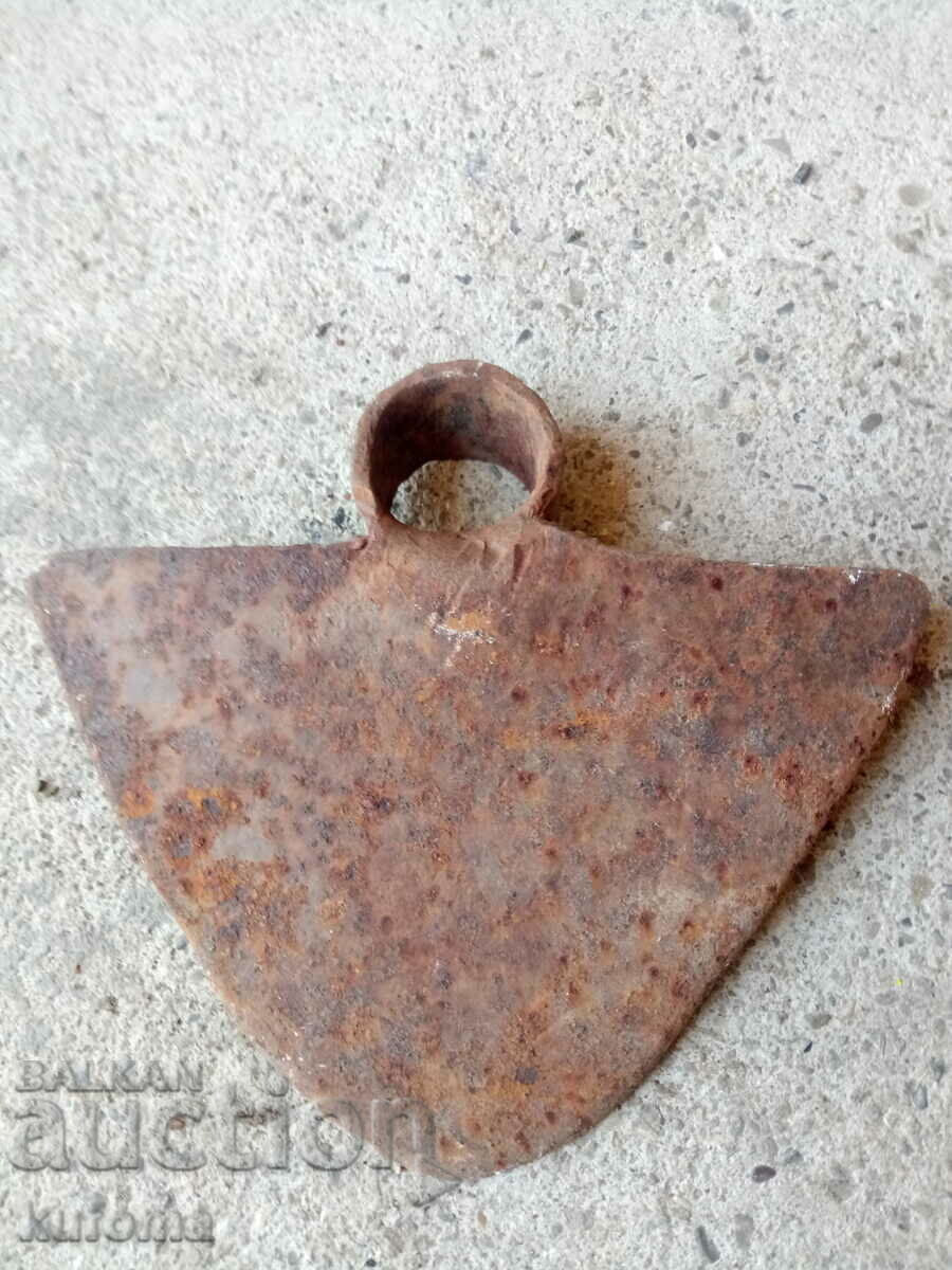 Delivery of An old pick