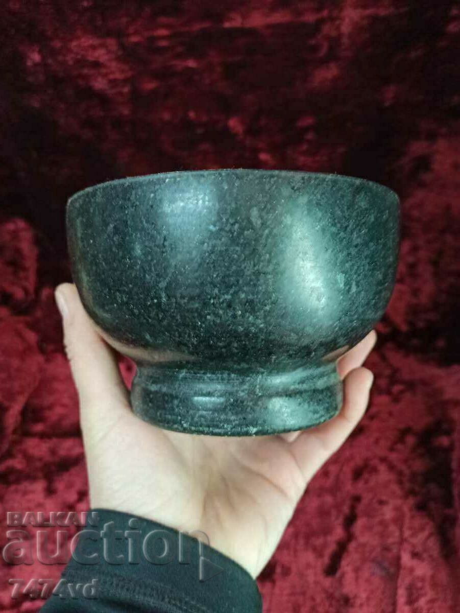 Mortar masiv de piatră, marmură etc. Mortar masiv de piatră, marmură etc.