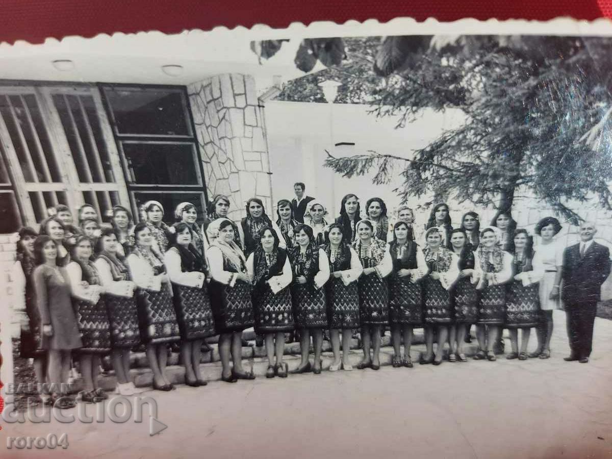 MEDIA - MOMI - 6 MEDIA - MOMI - 6