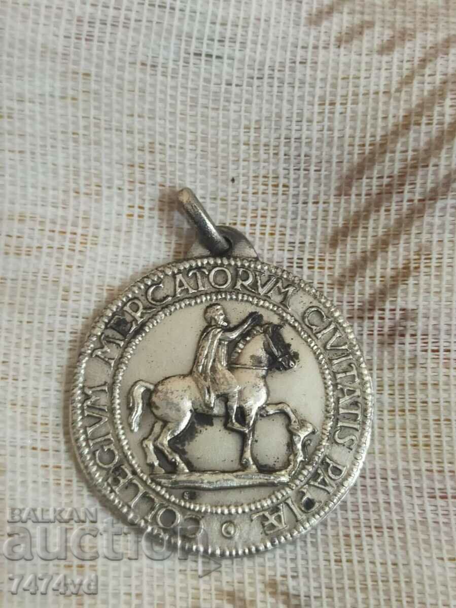1 Silver old medallion, 8.4 grams, sample 800,