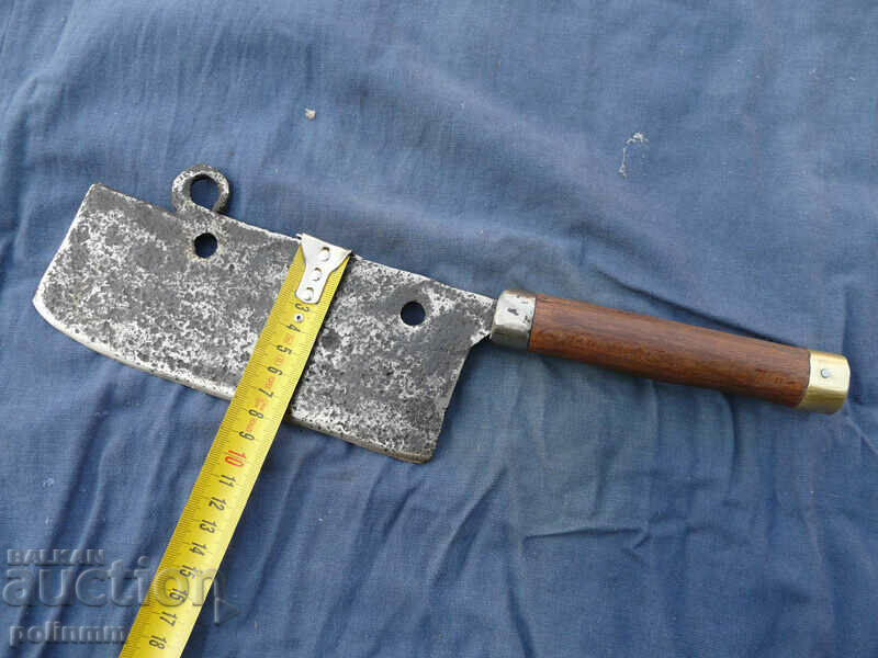 Old massive Bulgarian chopper with price 70.00 BGN | € 35.79 Old massive Bulgarian chopper with price 70.00 BGN | € 35.79
