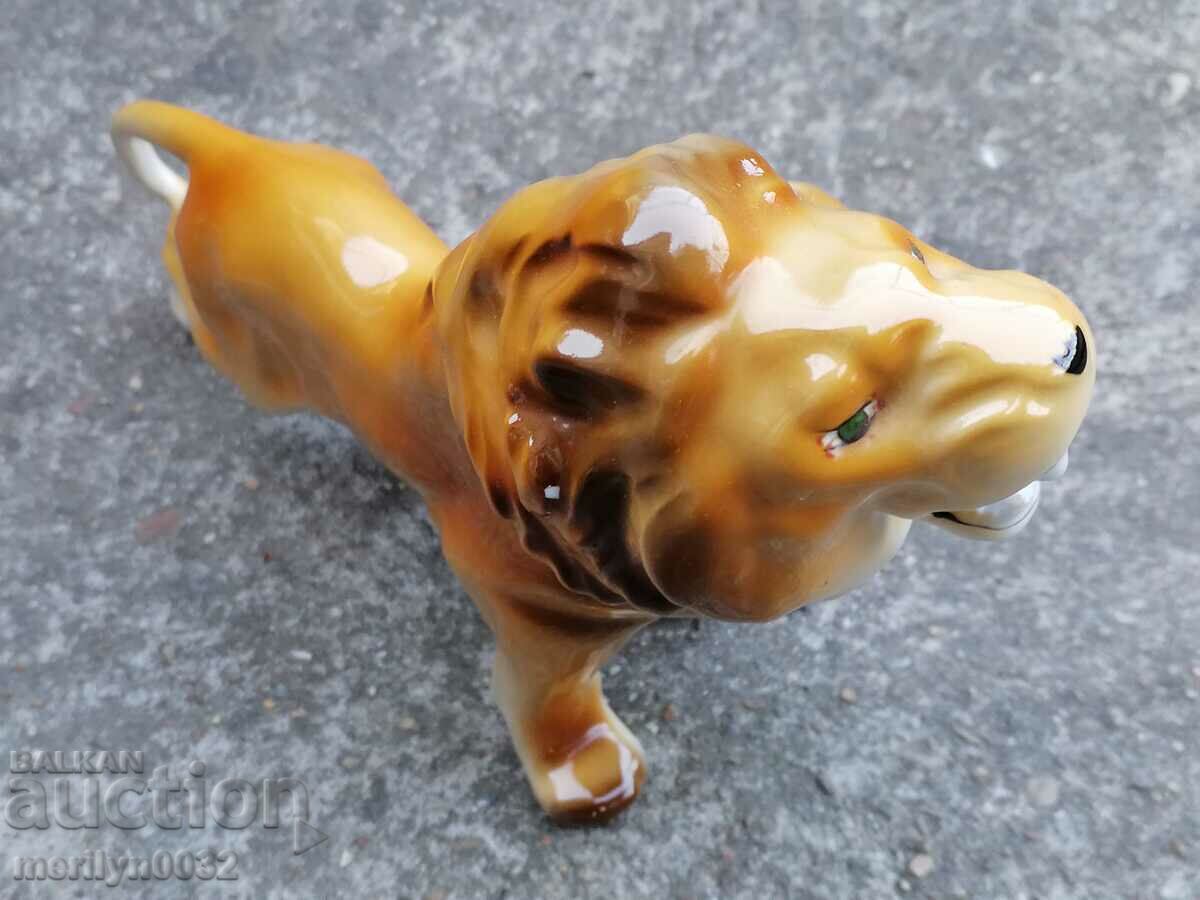 Παράδοση Πορσελάνινη φιγούρα ειδώλιο λιονταριού πορσελάνη