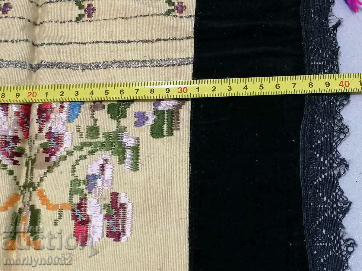 Delivery of Old woven embroidered embroidered apron with tinsel wear sukman Delivery of Old woven embroidered embroidered apron with tinsel wear sukman