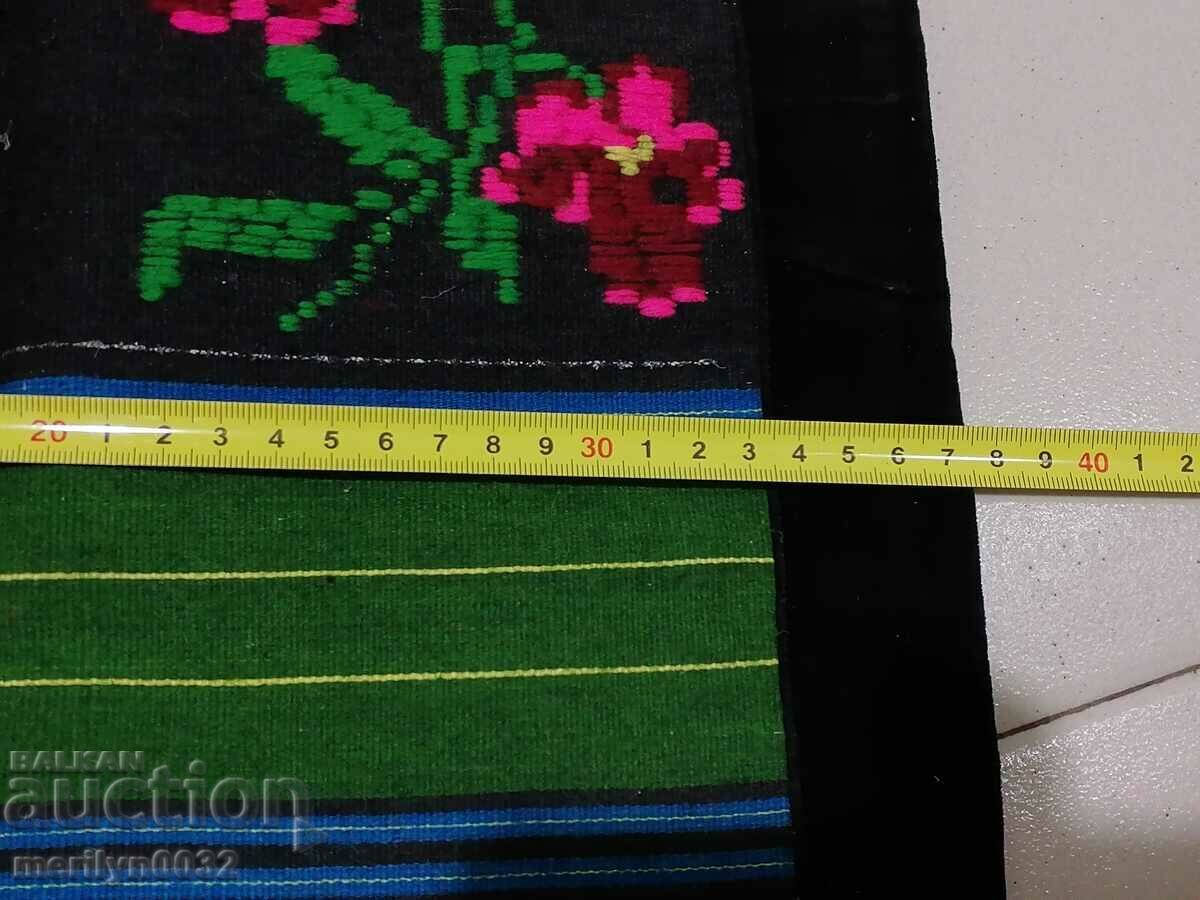 Delivery of Old woven embroidered embroidered apron with tinsel wear sukman Delivery of Old woven embroidered embroidered apron with tinsel wear sukman