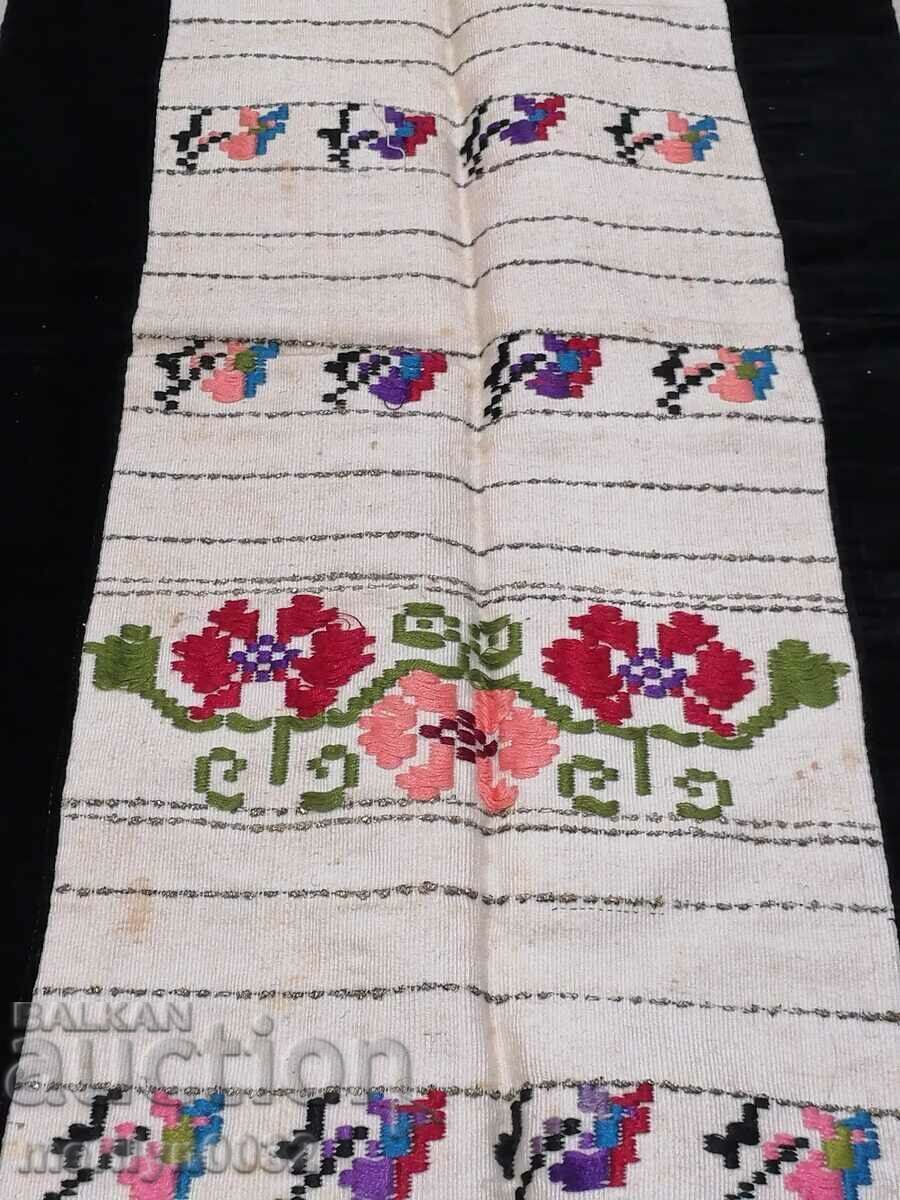 Old woven embroidered embroidered apron with tinsel wear sukman with price 99.00 BGN | € 50.62 Old woven embroidered embroidered apron with tinsel wear sukman with price 99.00 BGN | € 50.62