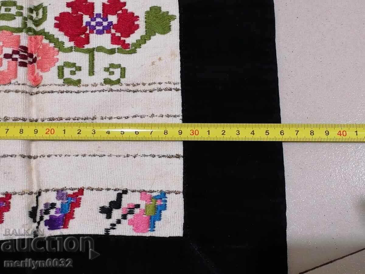 Delivery of Old woven embroidered embroidered apron with tinsel wear sukman Delivery of Old woven embroidered embroidered apron with tinsel wear sukman