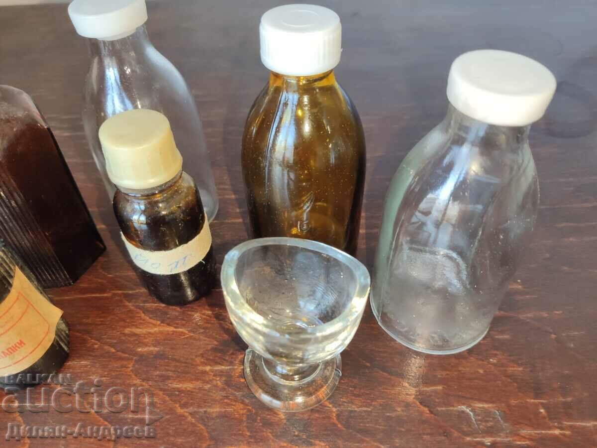 A set of pharmacy glassware from the time of the Soc with price 44.00 BGN | € 22.50 A set of pharmacy glassware from the time of the Soc with price 44.00 BGN | € 22.50