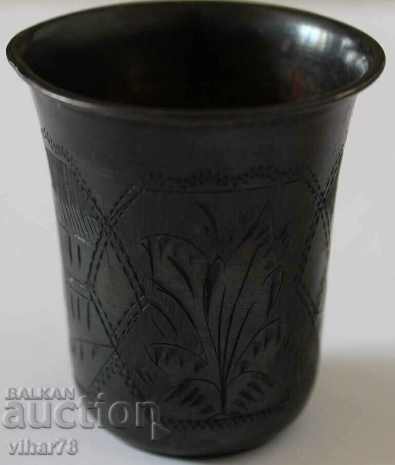 Auction Old Silver cup with engravings - Czarist Russia Auction Old Silver cup with engravings - Czarist Russia
