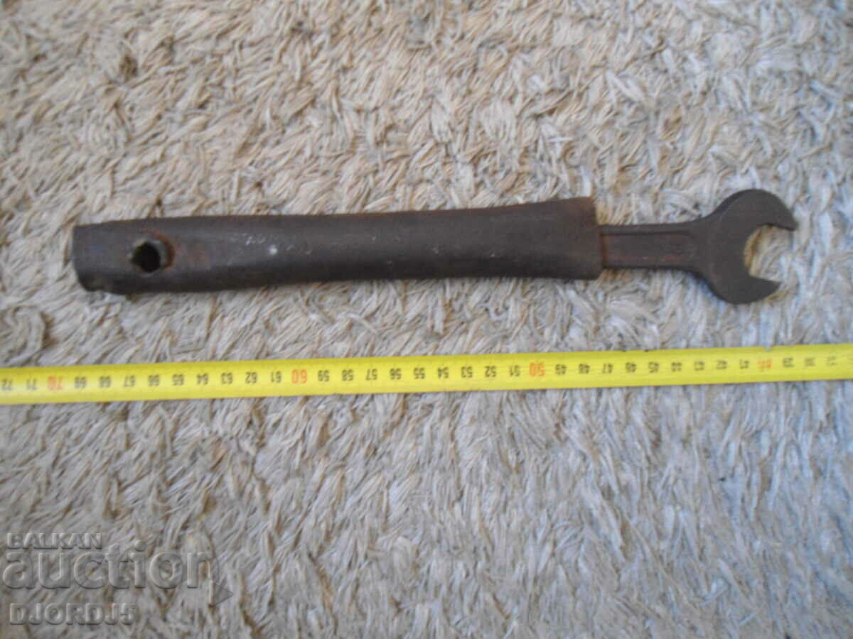 Auction Old key 22 Auction Old key 22